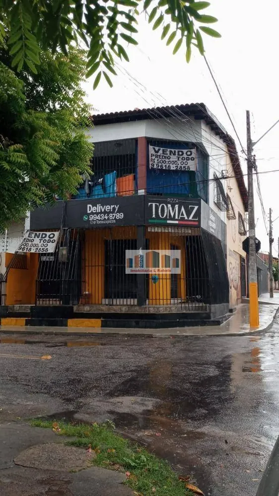 Casa, 4 quartos, 250 m² - Foto 1