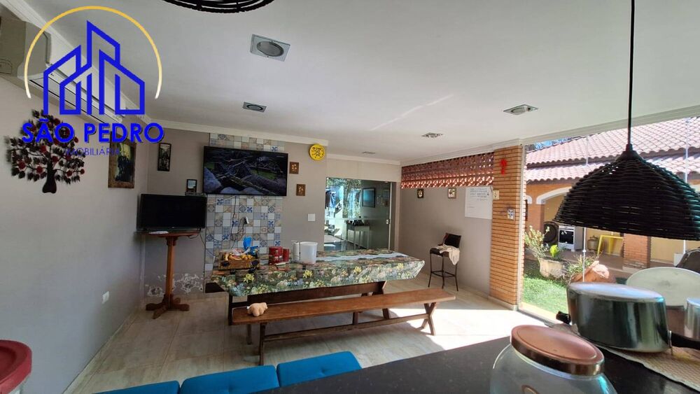 Casa, 4 quartos, 323 m² - Foto 3