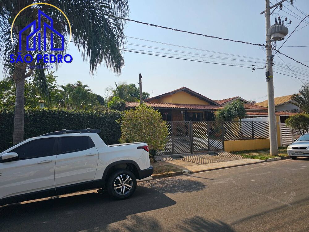 Casa à venda com 5 quartos, 228m² - Foto 8