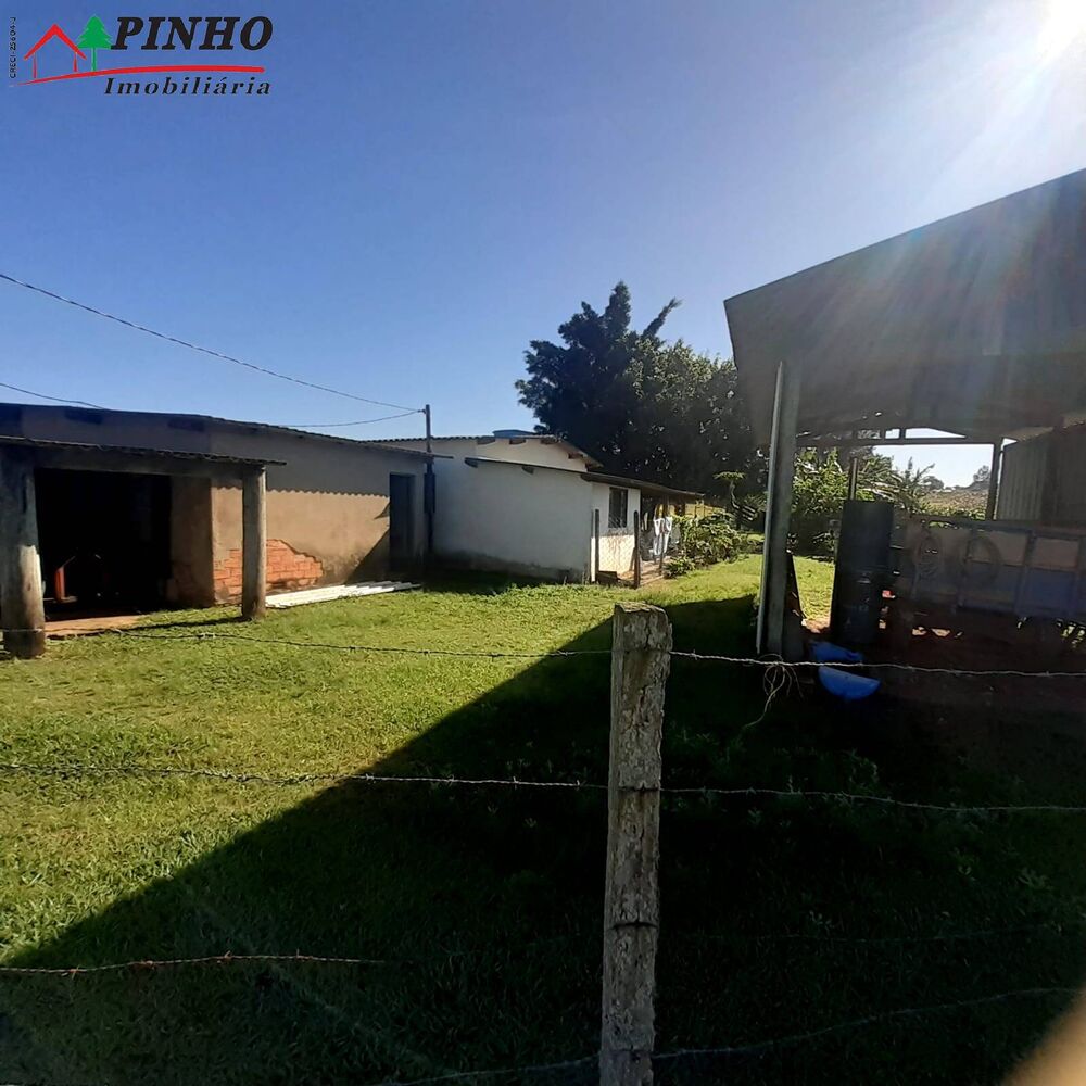 Sítio, 3 quartos, 19 m² - Foto 1