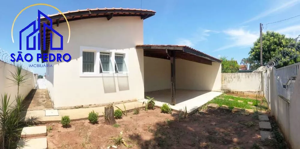 Casa à venda com 3 quartos, 156m² - Foto 2