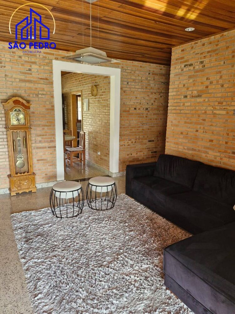 Casa, 5 quartos, 1000 m² - Foto 1