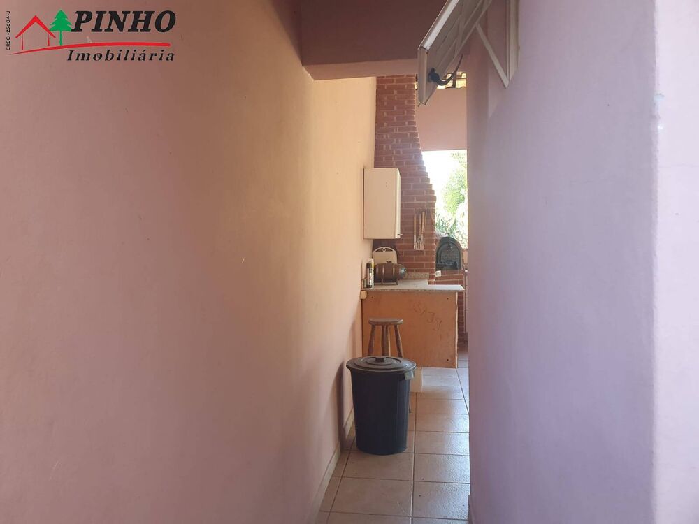 Casa, 3 quartos, 220 m² - Foto 2