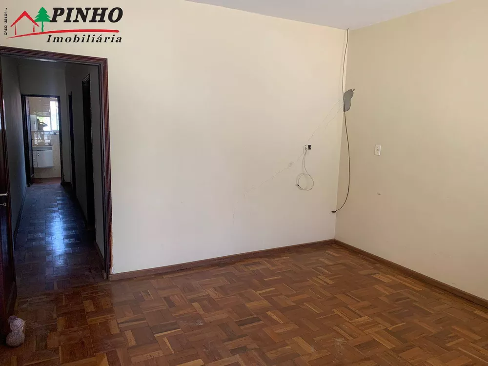 Casa à venda com 3 quartos, 264m² - Foto 4