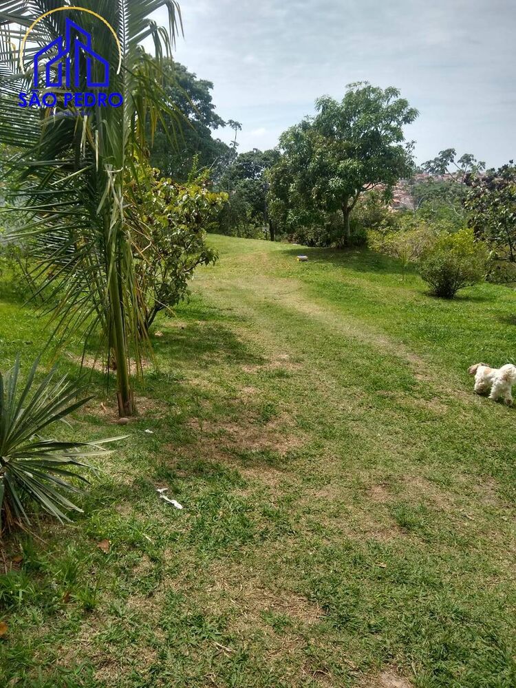 Casa à venda com 4 quartos, 200m² - Foto 3