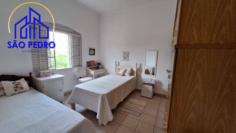 Casa à venda com 3 quartos, 257m² - Foto 7