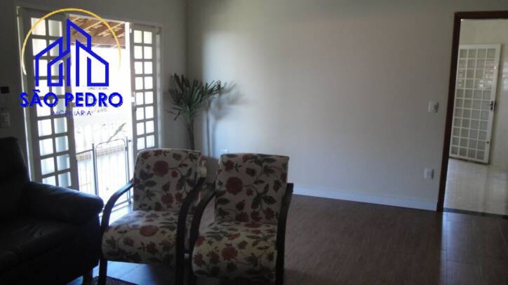 Casa, 3 quartos, 290 m² - Foto 2