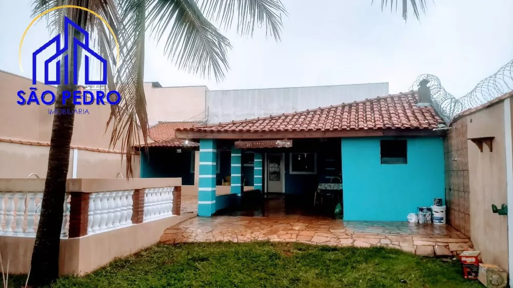 Casa à venda com 2 quartos, 150m² - Foto 1