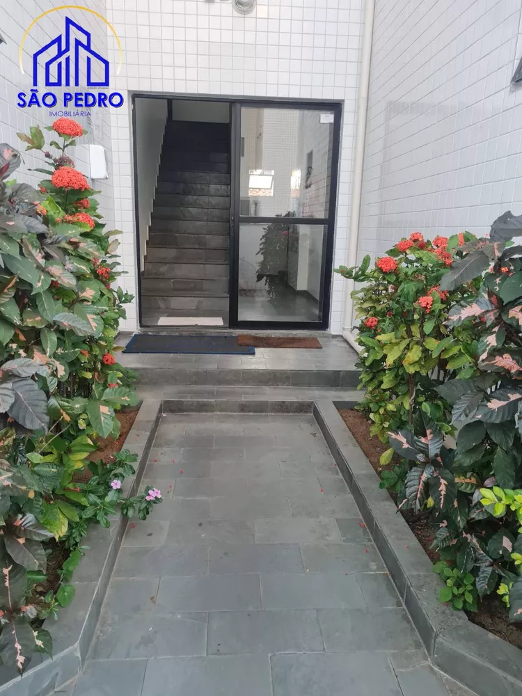 Apartamento à venda com 3 quartos, 102m² - Foto 2