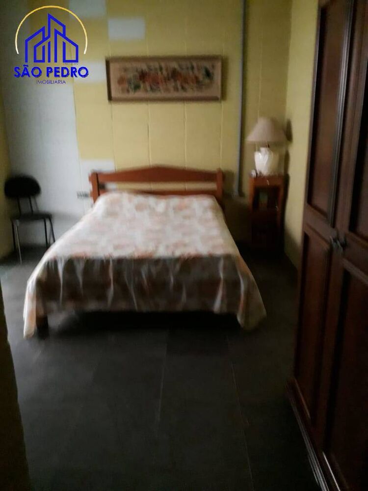 Casa à venda com 3 quartos, 327m² - Foto 12