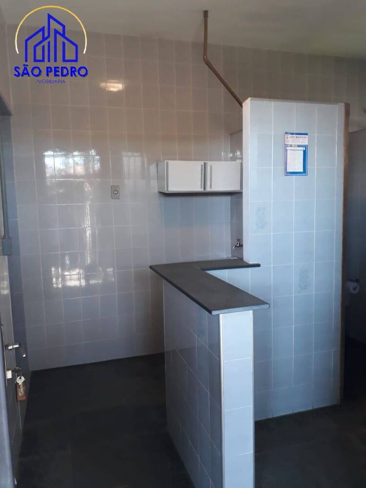 Casa à venda com 3 quartos, 327m² - Foto 3