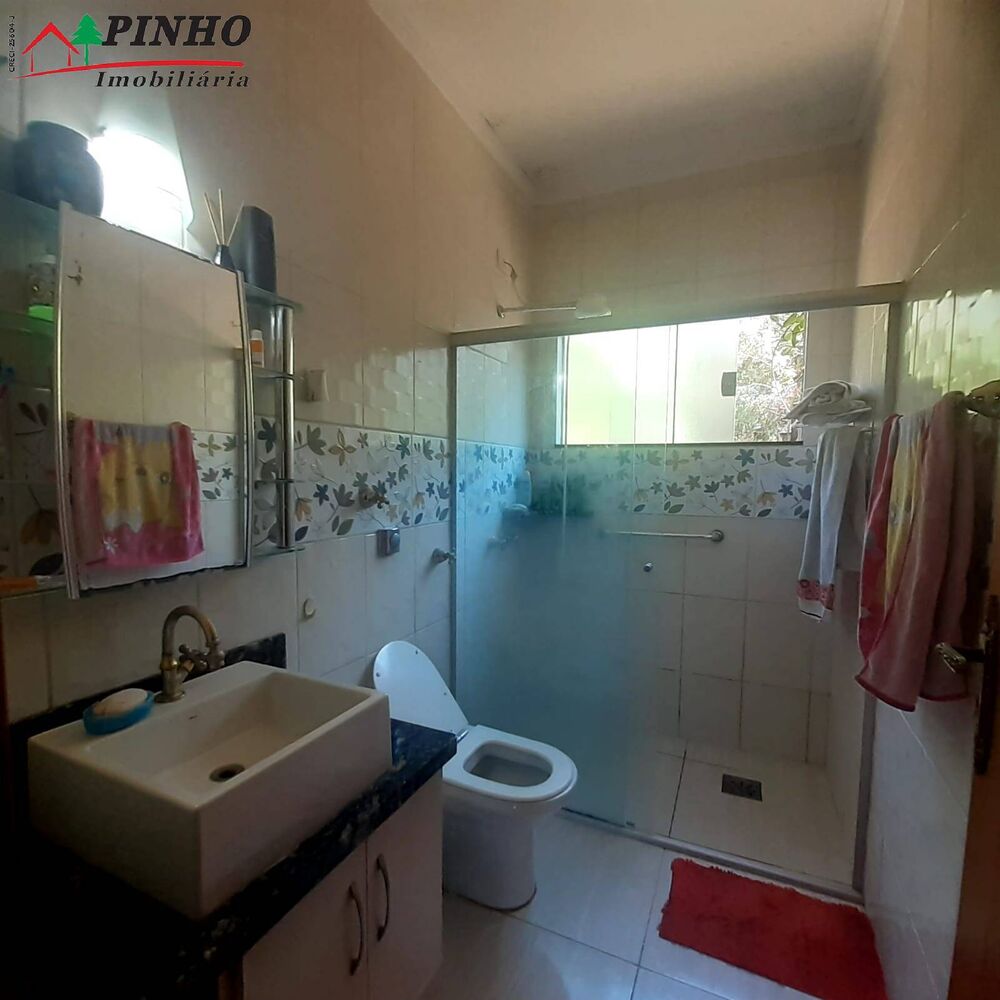Casa à venda com 3 quartos, 176m² - Foto 3