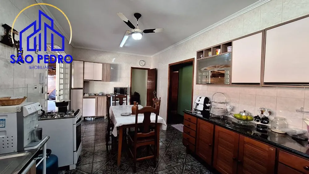 Casa, 6 quartos, 220 m² - Foto 4