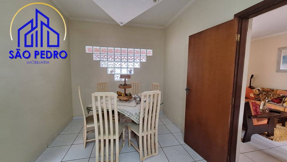 Casa à venda com 3 quartos, 232m² - Foto 6