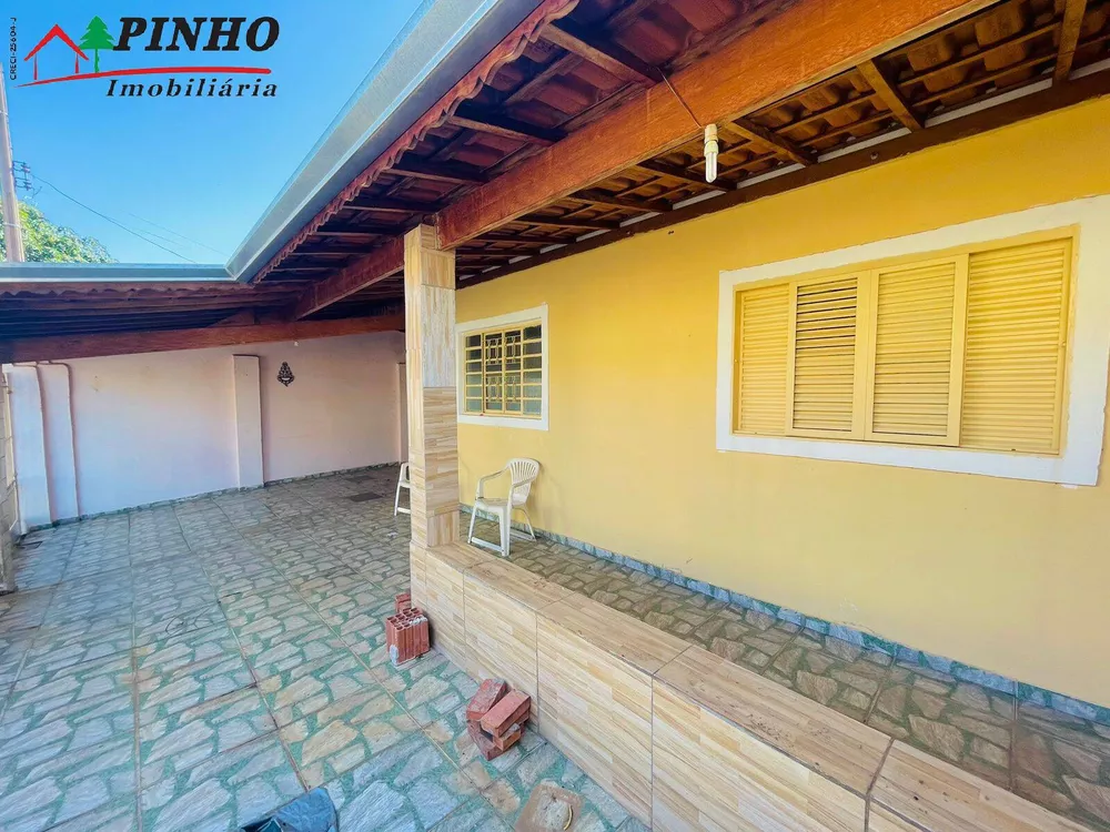 Casa à venda e aluguel com 2 quartos, 69m² - Foto 1