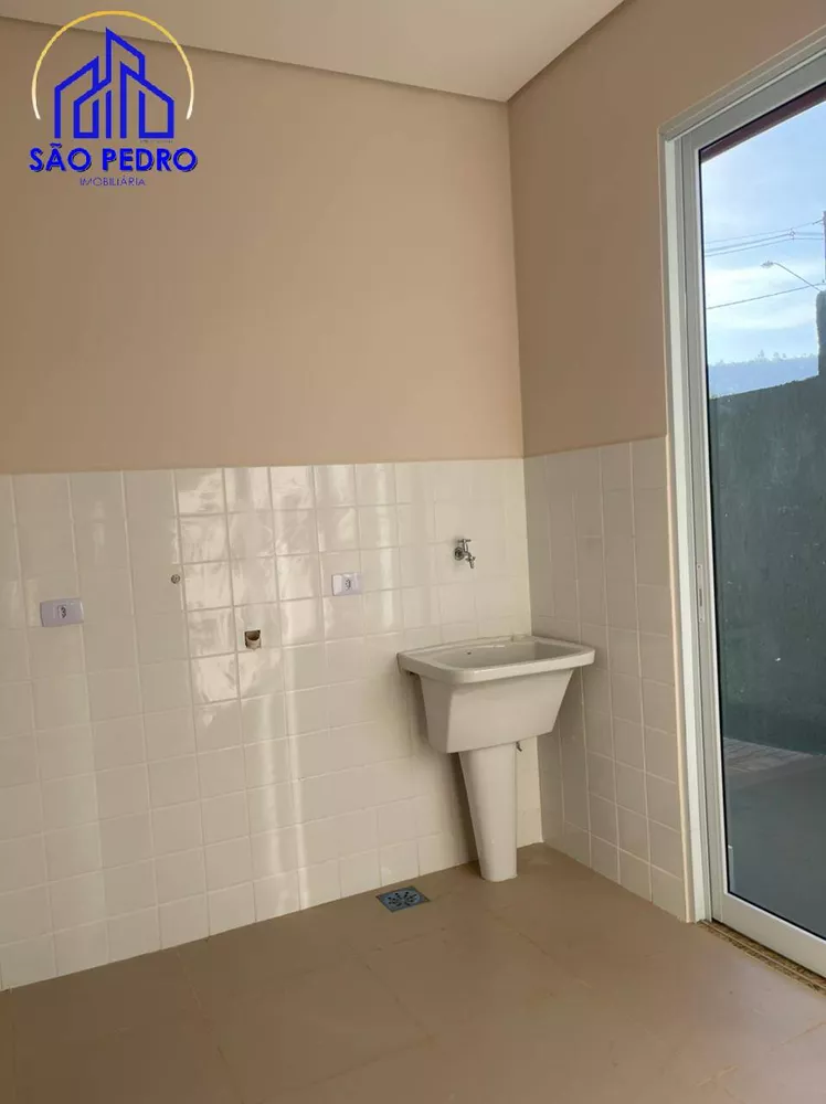 Casa à venda com 3 quartos, 192m² - Foto 4