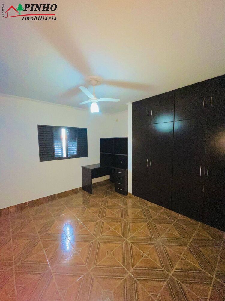 Casa, 3 quartos, 178 m² - Foto 1