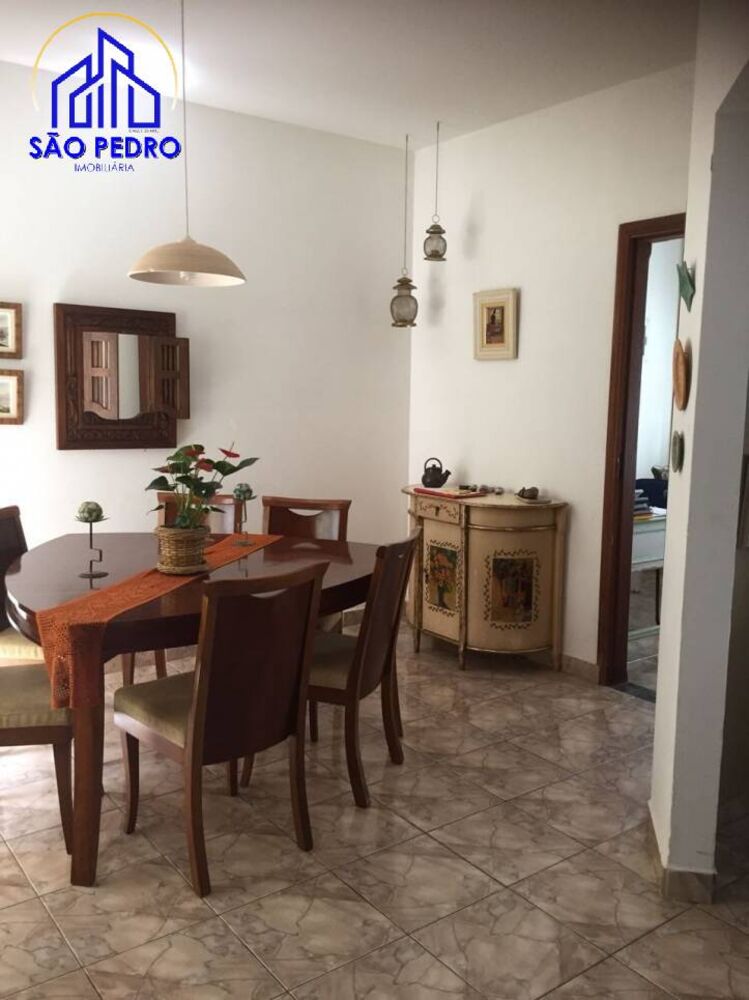 Casa à venda com 2 quartos, 260m² - Foto 11