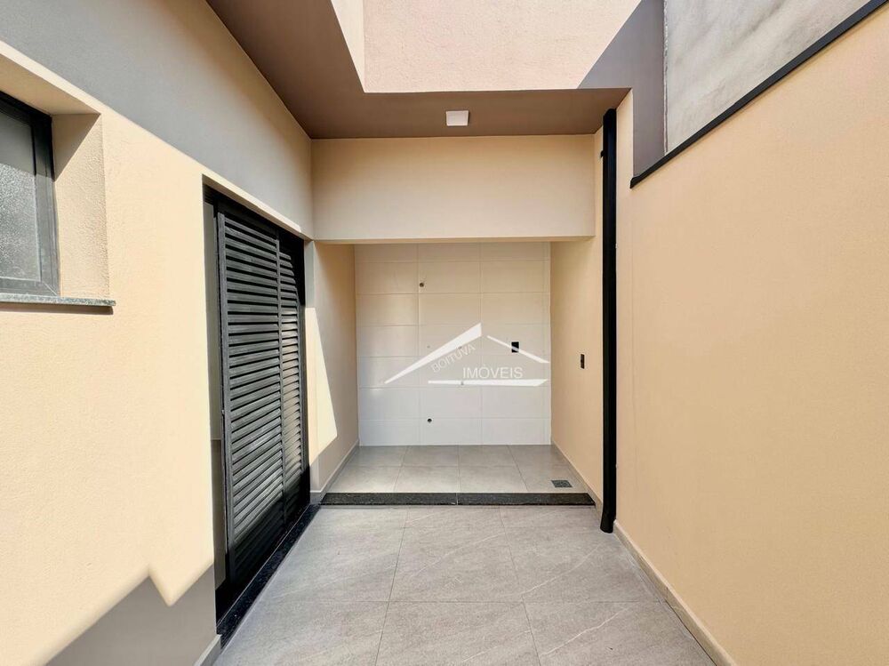 Casa à venda com 2 quartos, 85m² - Foto 4