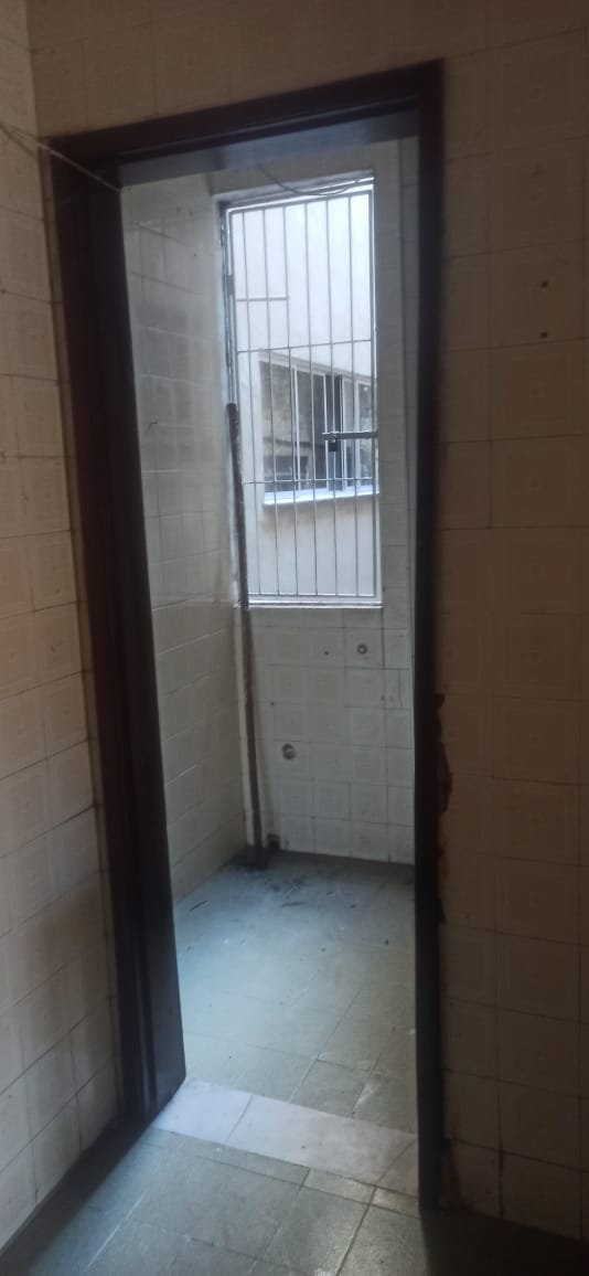 Apartamento para alugar com 3 quartos, 110m² - Foto 2