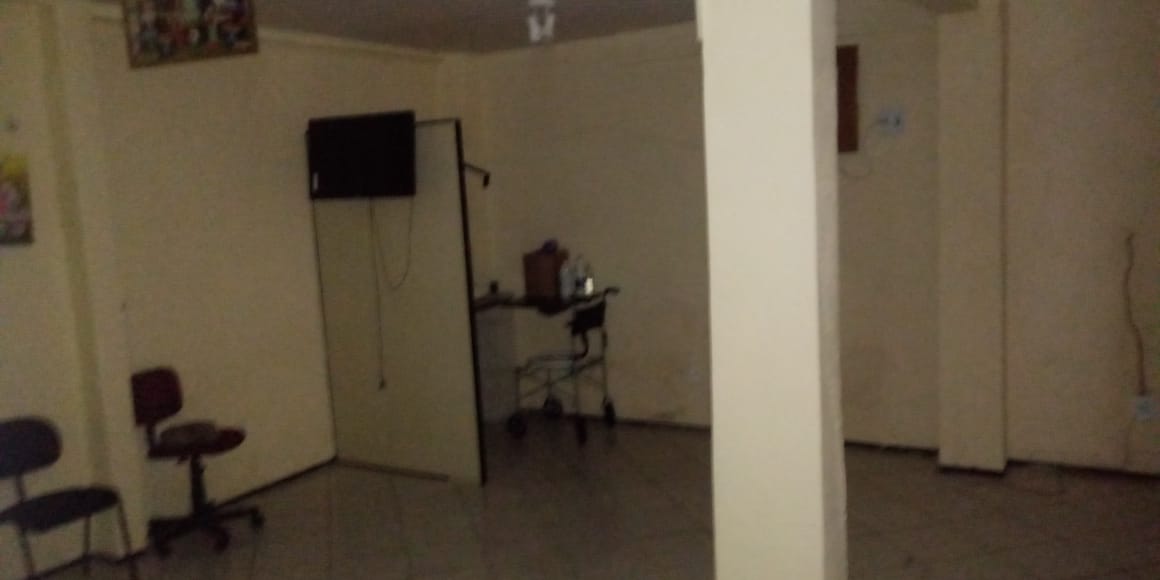 Casa para alugar com 4 quartos, 260m² - Foto 19