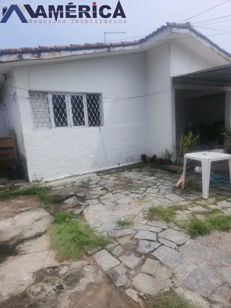 Casa, 3 quartos, 200 m² - Foto 1