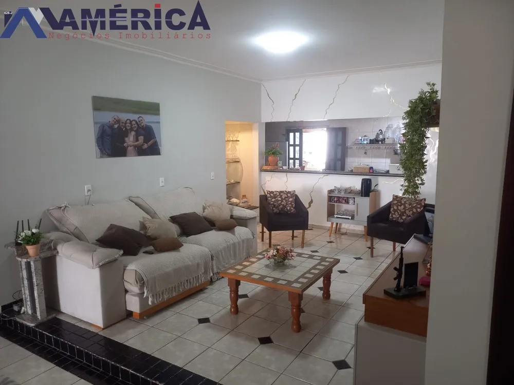 Casa, 4 quartos, 360 m² - Foto 1