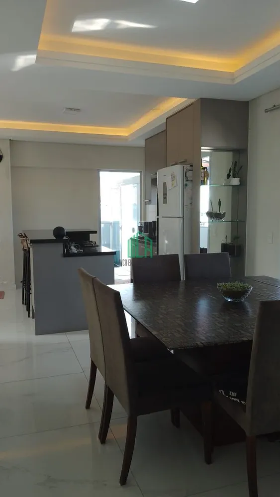 Cobertura, 3 quartos, 200 m² - Foto 3