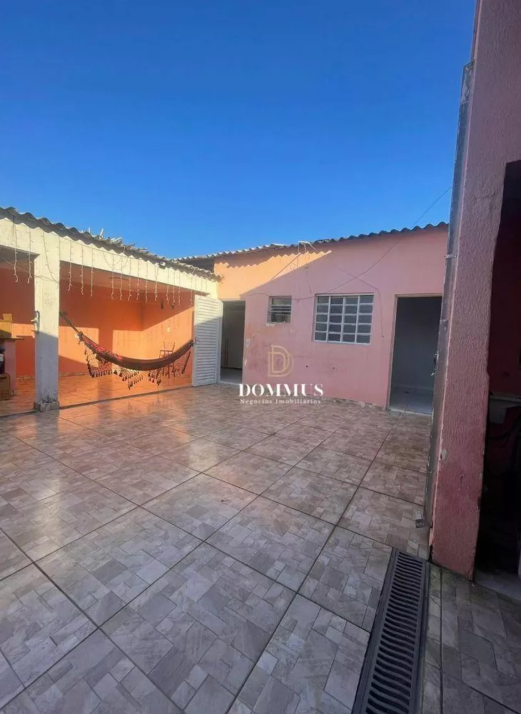 Casa, 3 quartos, 181 m² - Foto 1
