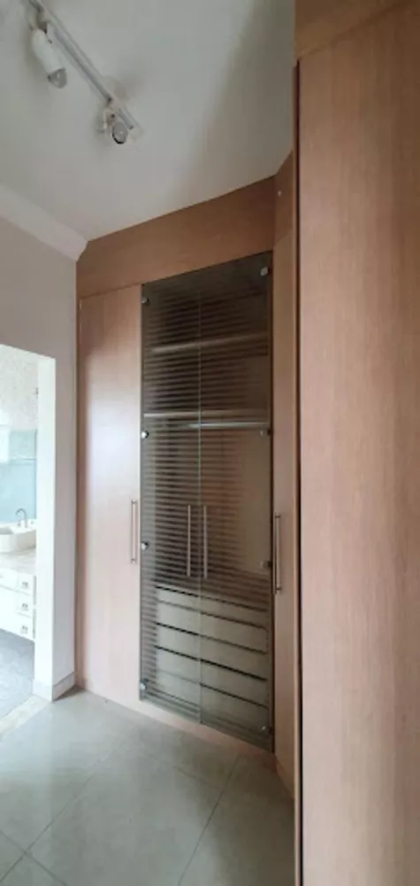 Sobrado, 3 quartos, 302 m² - Foto 4