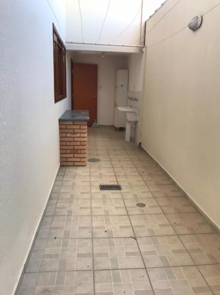Sobrado, 4 quartos, 294 m² - Foto 2