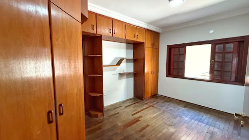 Casa, 4 quartos, 164 m² - Foto 2