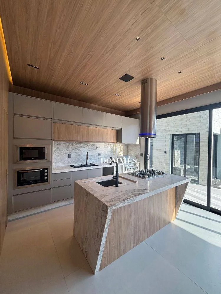 Sobrado, 4 quartos, 315 m² - Foto 4