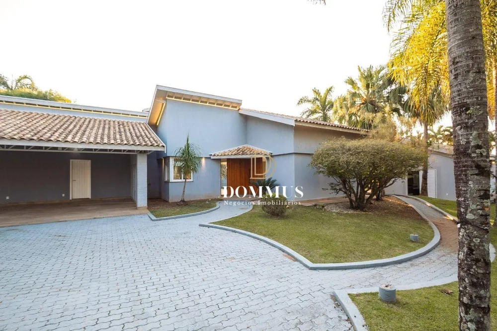 Chácara, 4 quartos, 2500 m² - Foto 1
