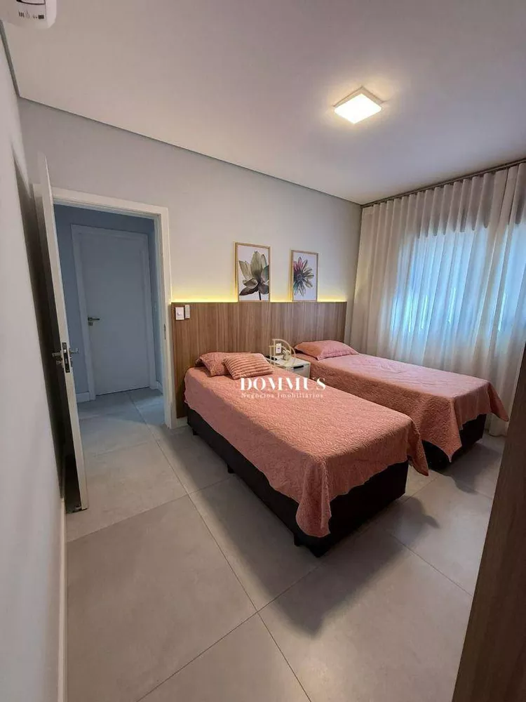 Sobrado, 4 quartos, 278 m² - Foto 1