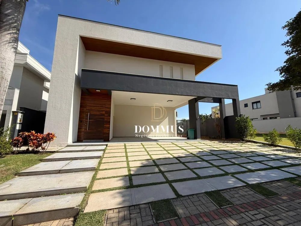 Sobrado, 3 quartos, 394 m² - Foto 1