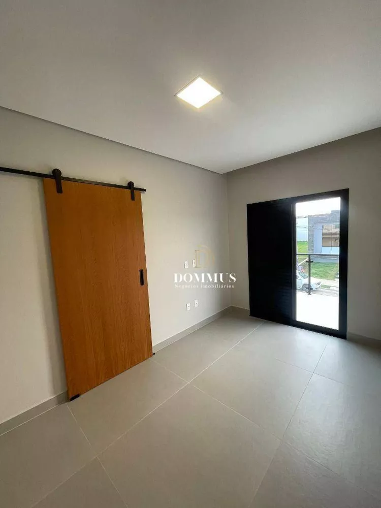 Sobrado, 3 quartos, 258 m² - Foto 2
