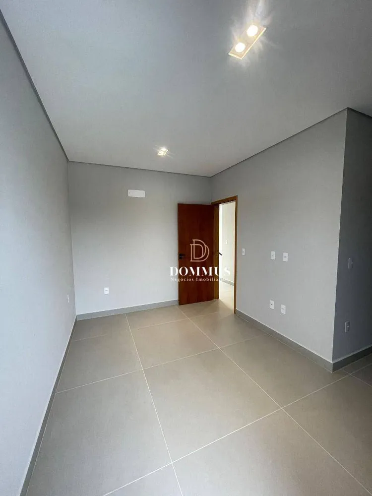 Sobrado, 3 quartos, 258 m² - Foto 8