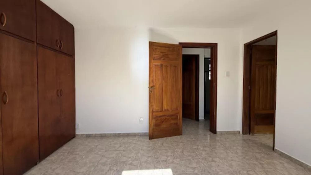 Casa, 3 quartos, 179 m² - Foto 1