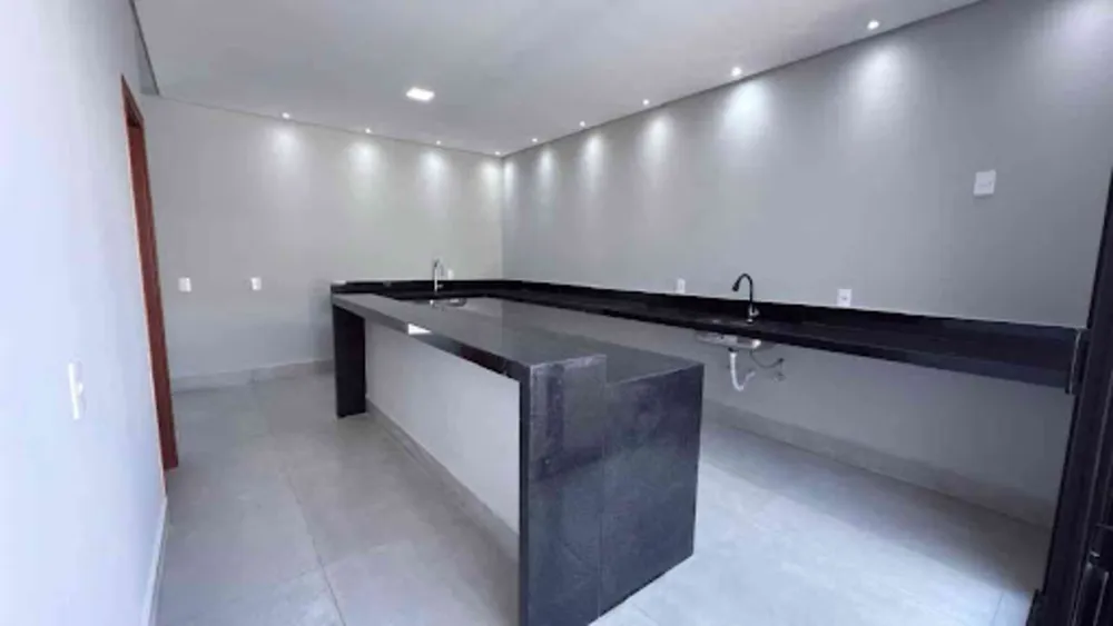 Casa, 3 quartos, 190 m² - Foto 2