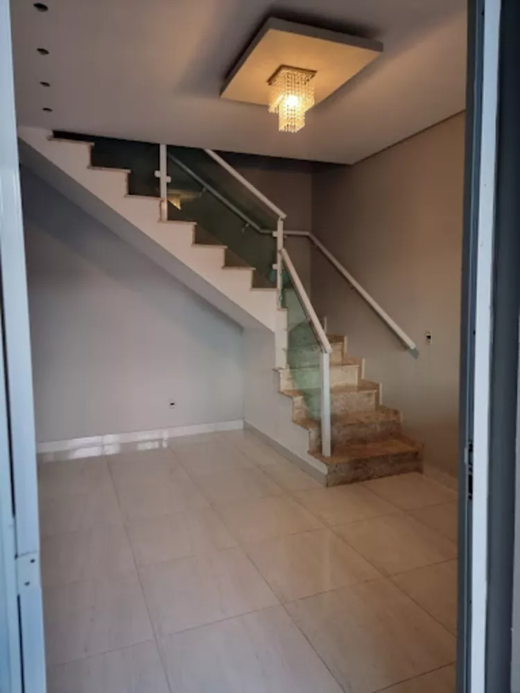 Sobrado, 3 quartos, 158 m² - Foto 2