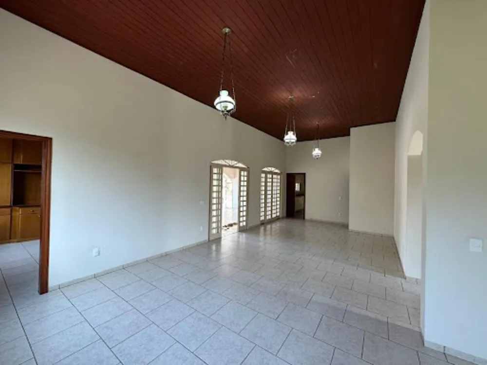 Chácara, 3 quartos, 1022 m² - Foto 6