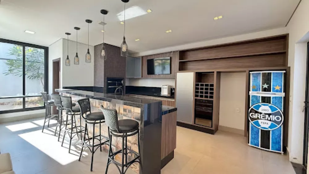 Sobrado, 3 quartos, 357 m² - Foto 1