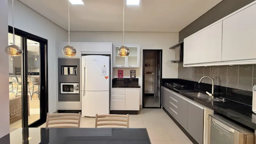 Sobrado, 3 quartos, 357 m² - Foto 2