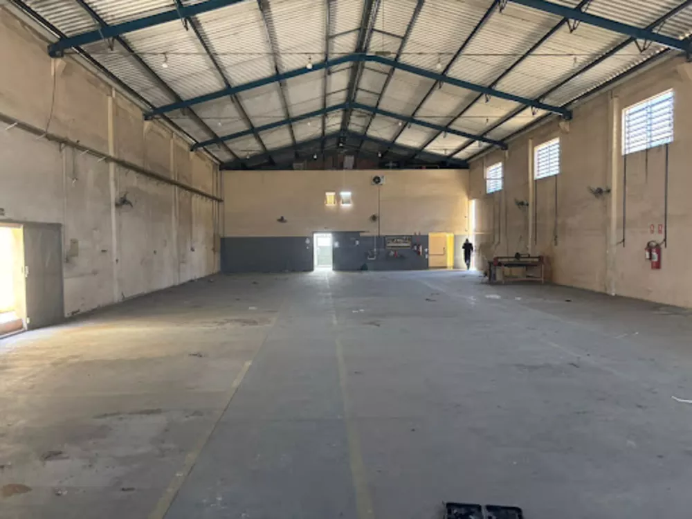 Depósito-Galpão, 884 m² - Foto 1
