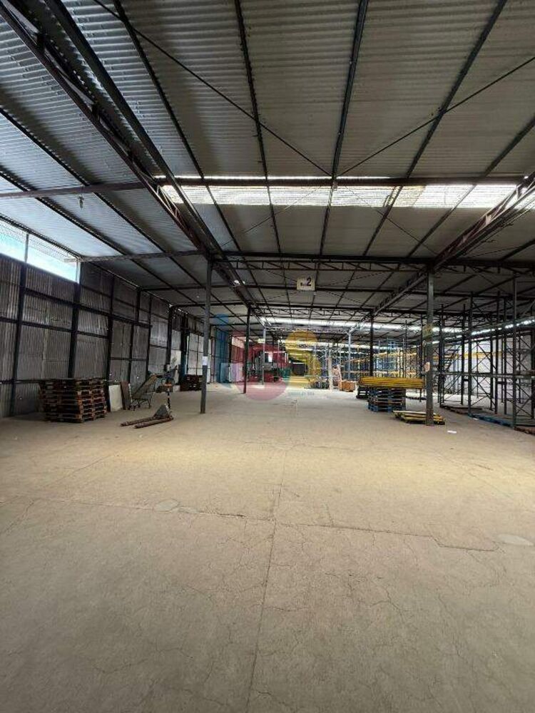 Depósito-Galpão, 9300 m² - Foto 2