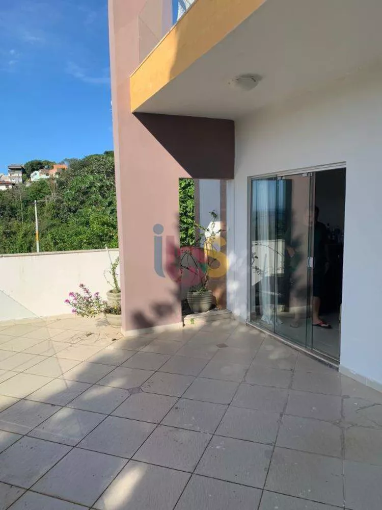 Casa à venda com 3 quartos, 430m² - Foto 1