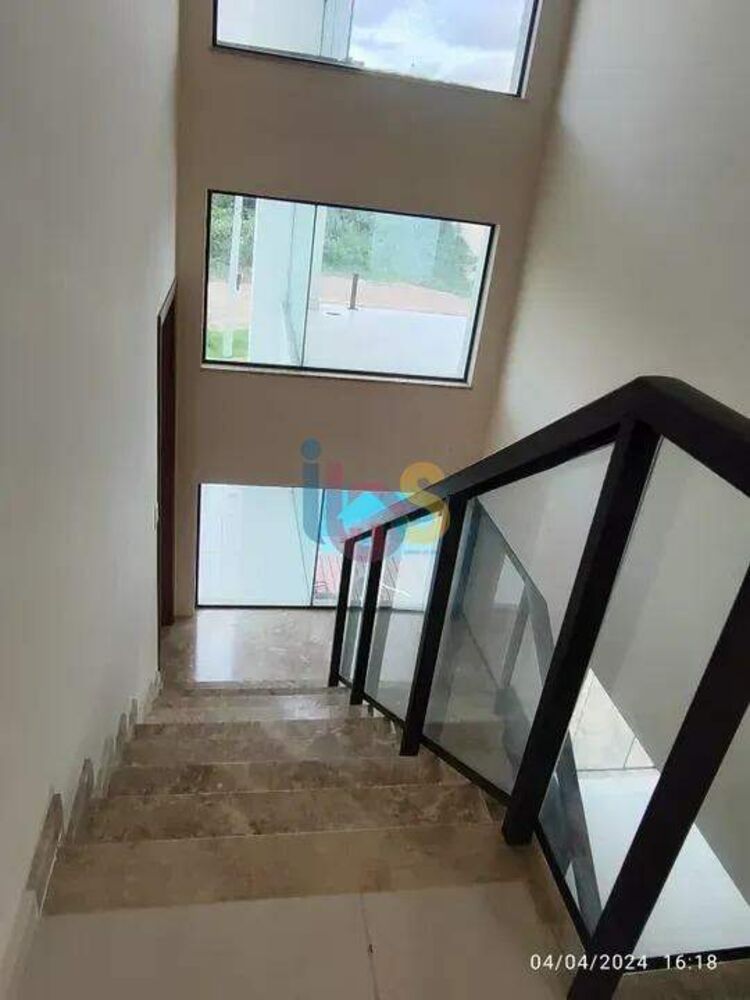 Casa à venda com 4 quartos, 275m² - Foto 12