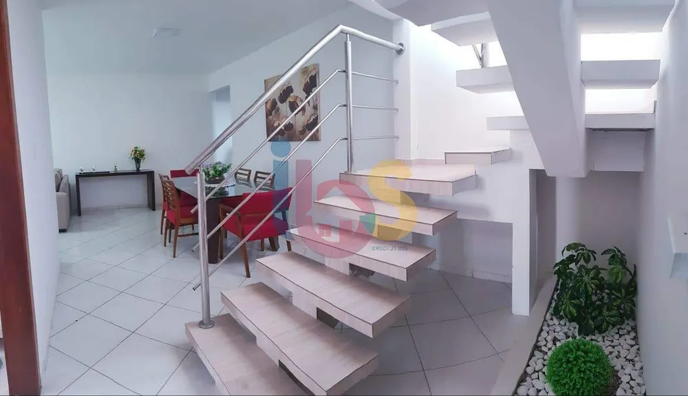 Cobertura, 4 quartos, 213 m² - Foto 2