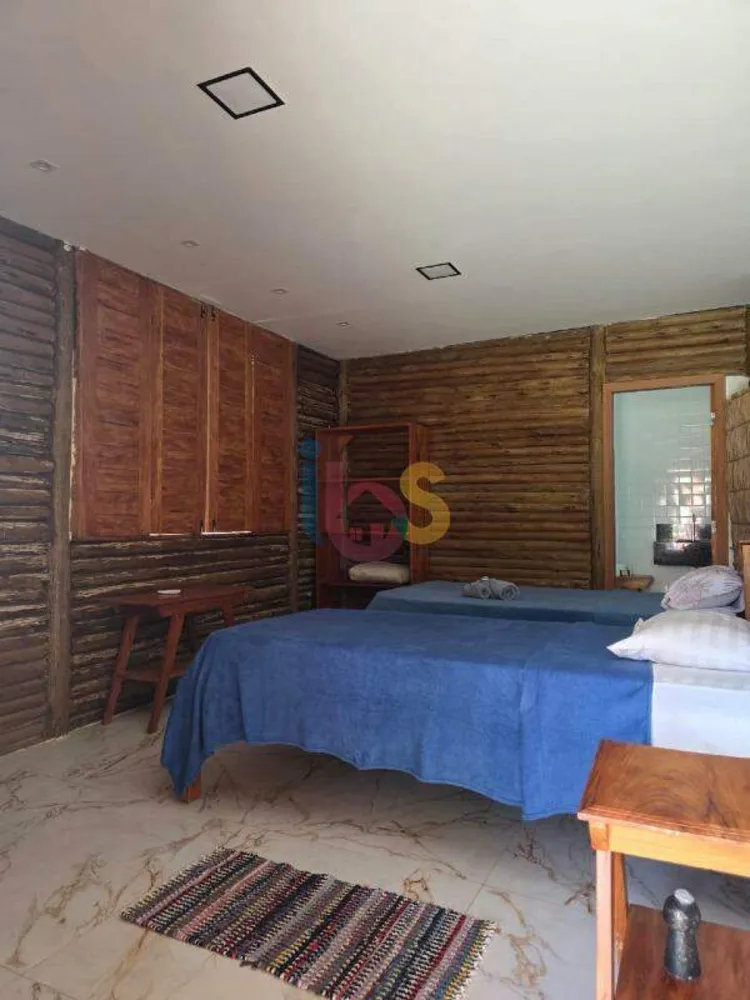 Casa, 6 quartos, 250 m² - Foto 4